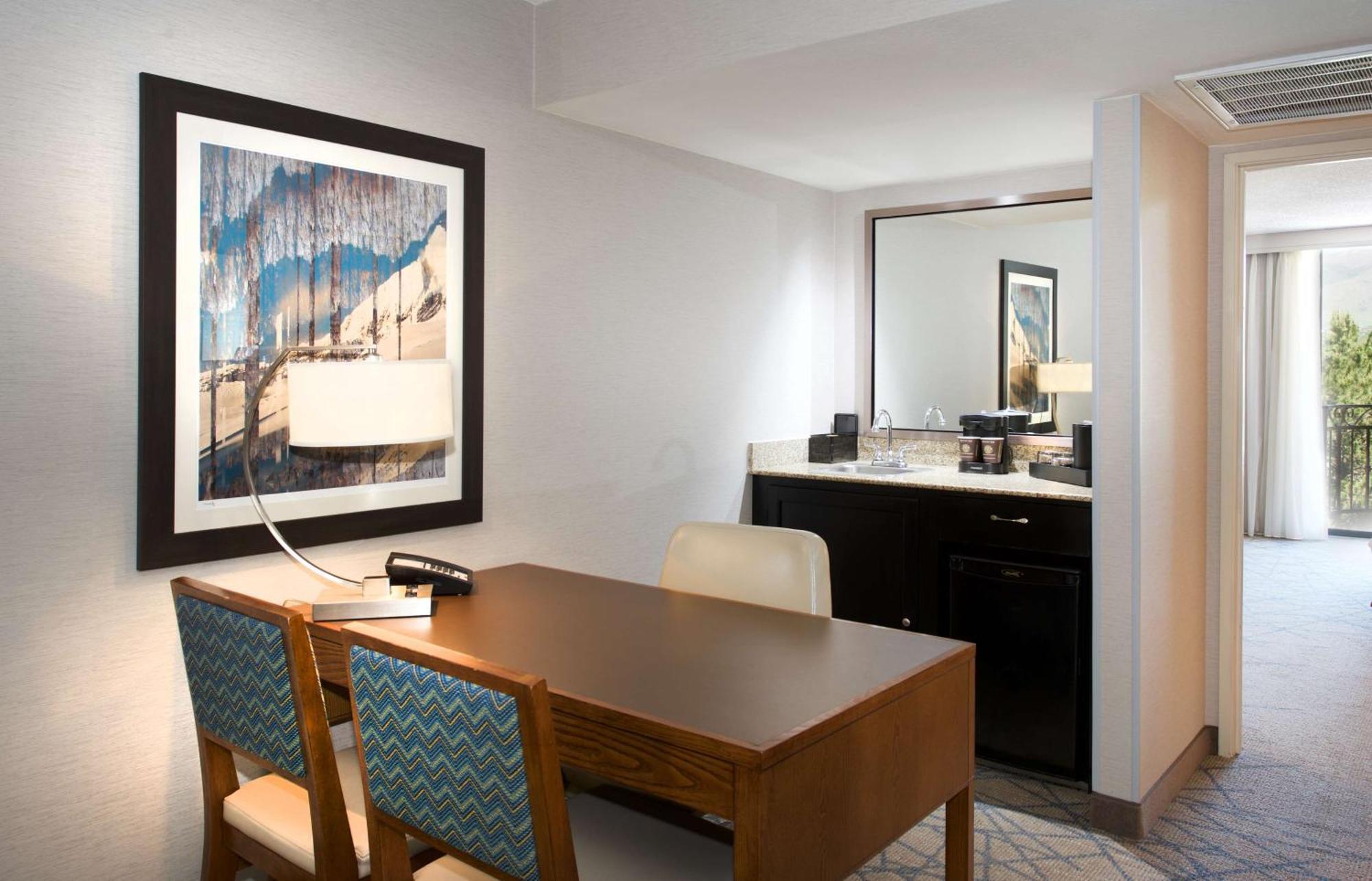 Embassy Suites By Hilton Colorado Springs Zewnętrze zdjęcie