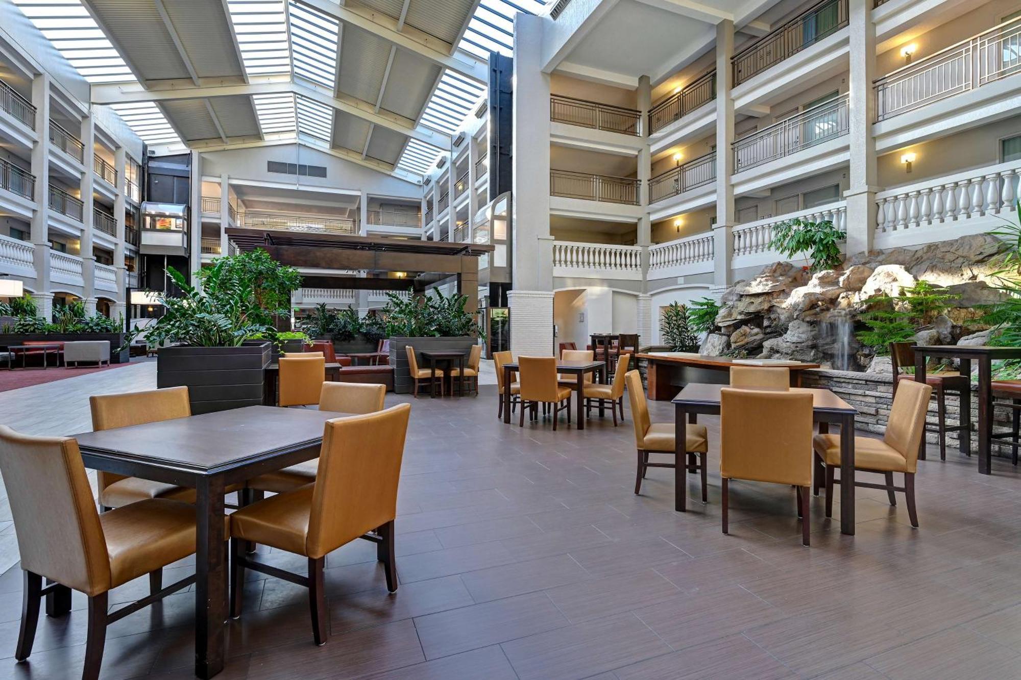 Embassy Suites By Hilton Colorado Springs Zewnętrze zdjęcie